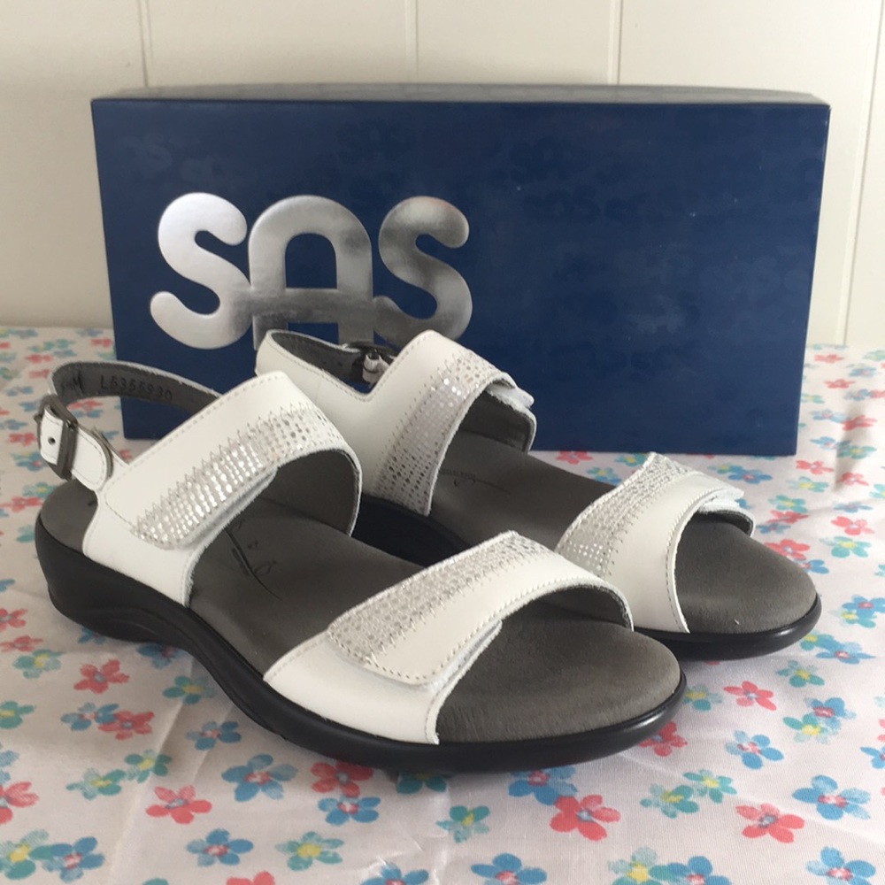 SAS Nudu white slingback sandals NIB